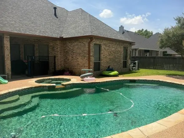 3601 Vista Chase Court, Arlington, TX 76001