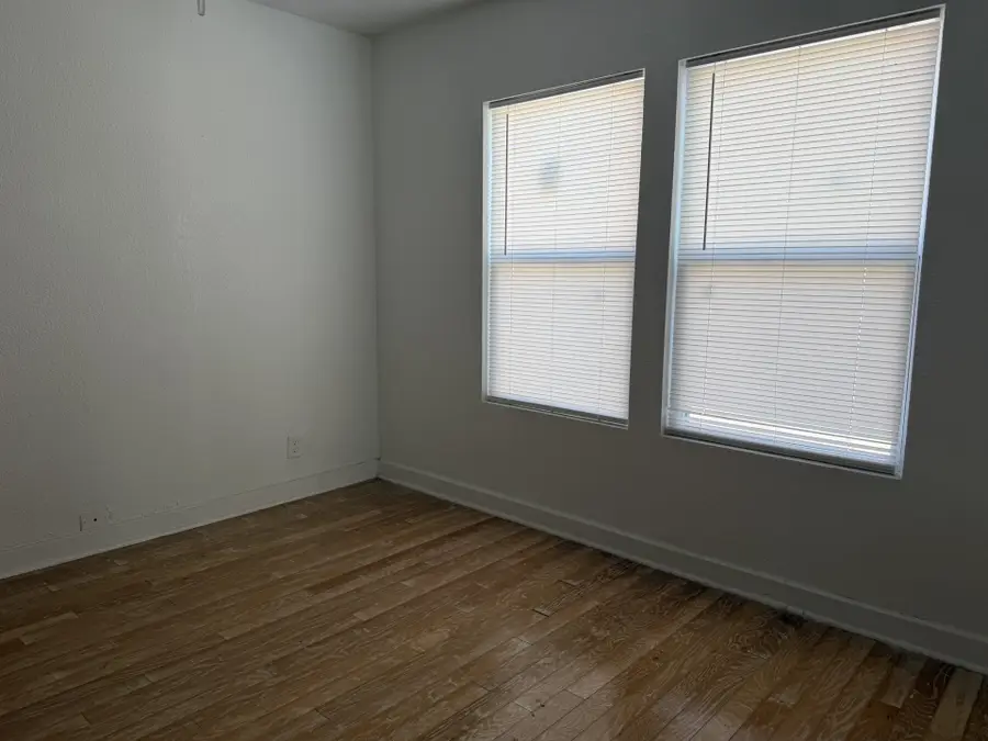 103 S Walnut Street, Lampasas, TX 76550 - #3