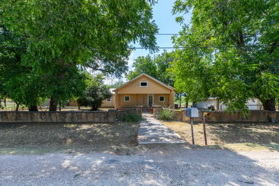 832 Peyton Street, Baird, TX 79504 - #2
