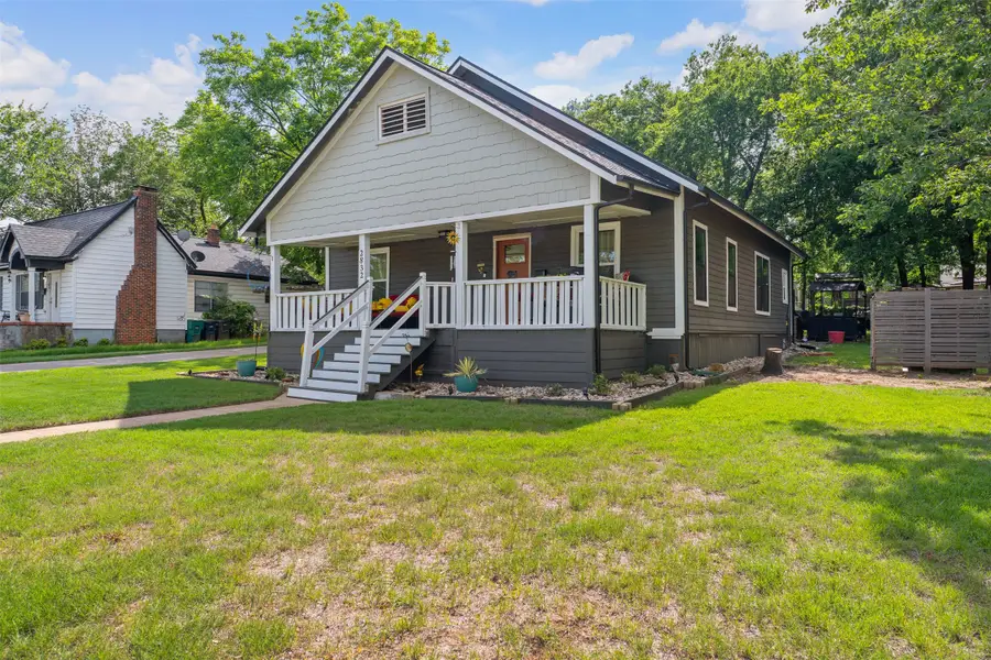 2832 Forest Avenue, Fort Worth, TX 76112 - #2