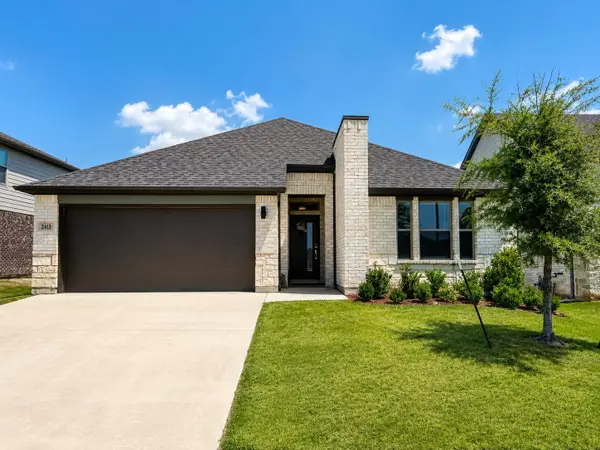 2413 Linto Street, Fort Worth, TX 76179
