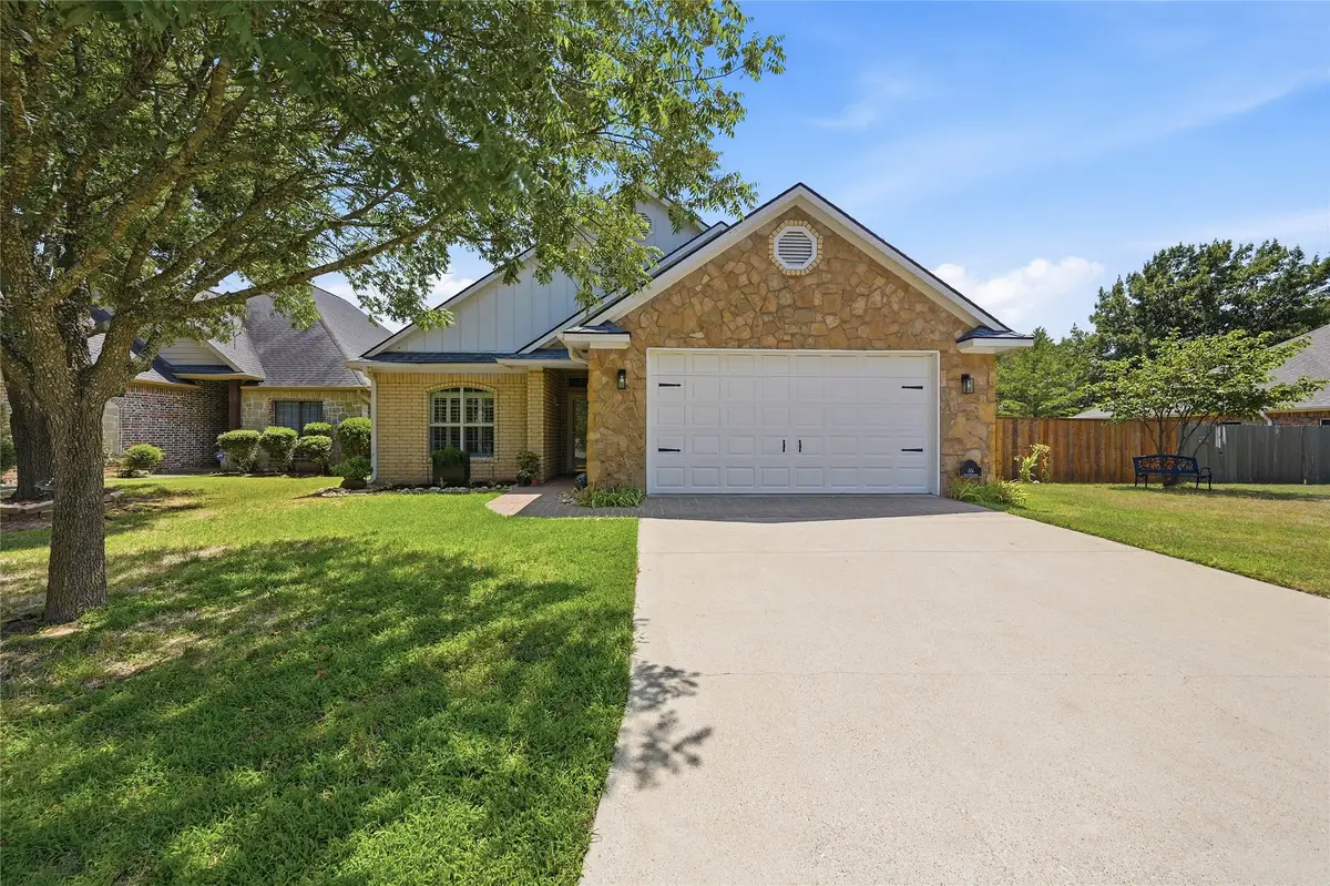 35 Greenway Bend, Pottsboro, TX 75076 - #1