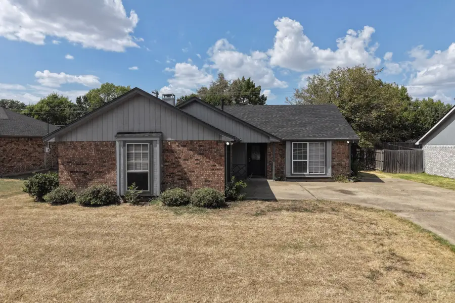 107 Modene Avenue, Waxahachie, TX 75165 - #2