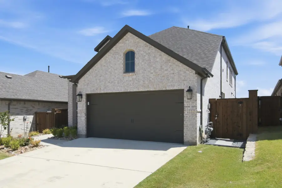 201 Pintail Lane, Rhome, TX 76078 - #2