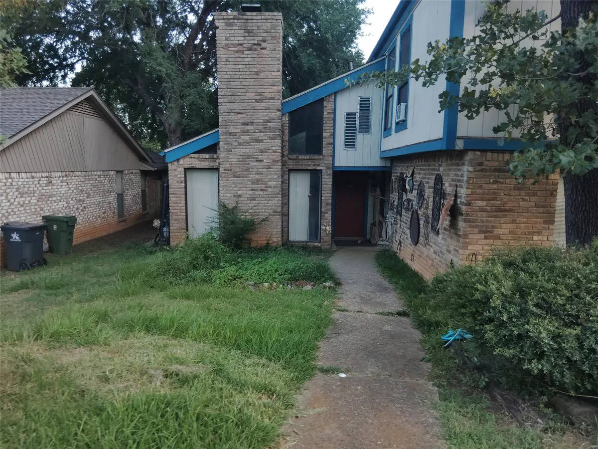 5708 Trails Edge Court, Arlington, TX 76017 - #1