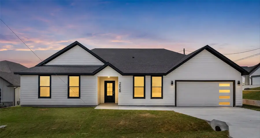 2628 White Rock Drive, Granbury, TX 76048 - #2