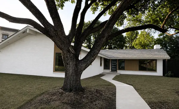 13924 Tanglewood Place, Farmers Branch, TX 75234
