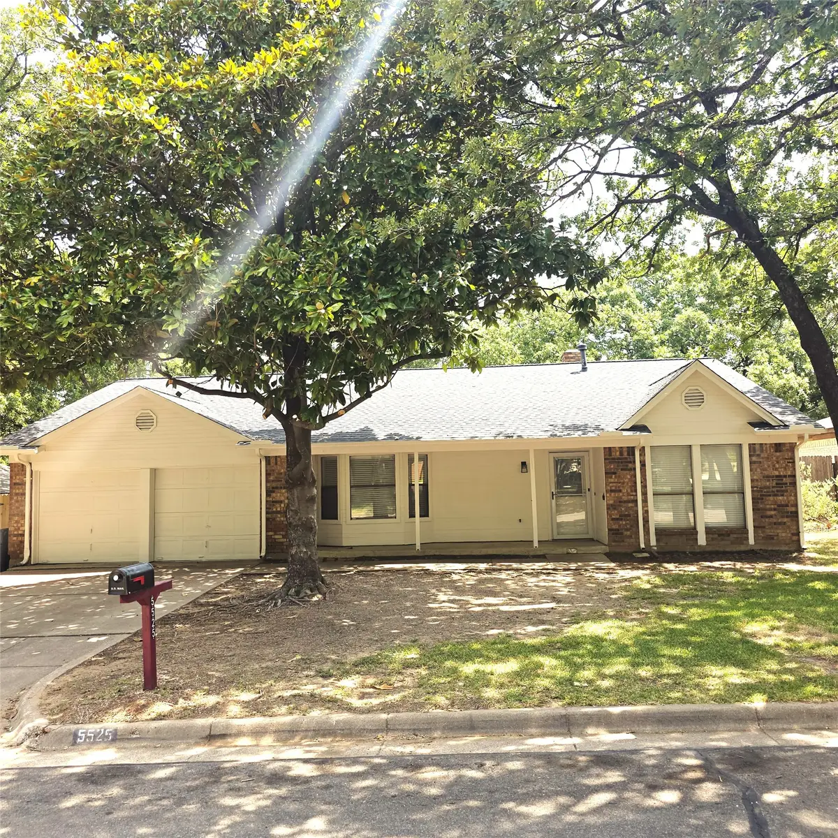 5525 Parliament Drive, Arlington, TX 76017 - #1