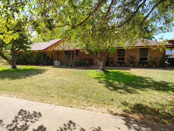 2114 Fm 1181, Ennis, TX 75119