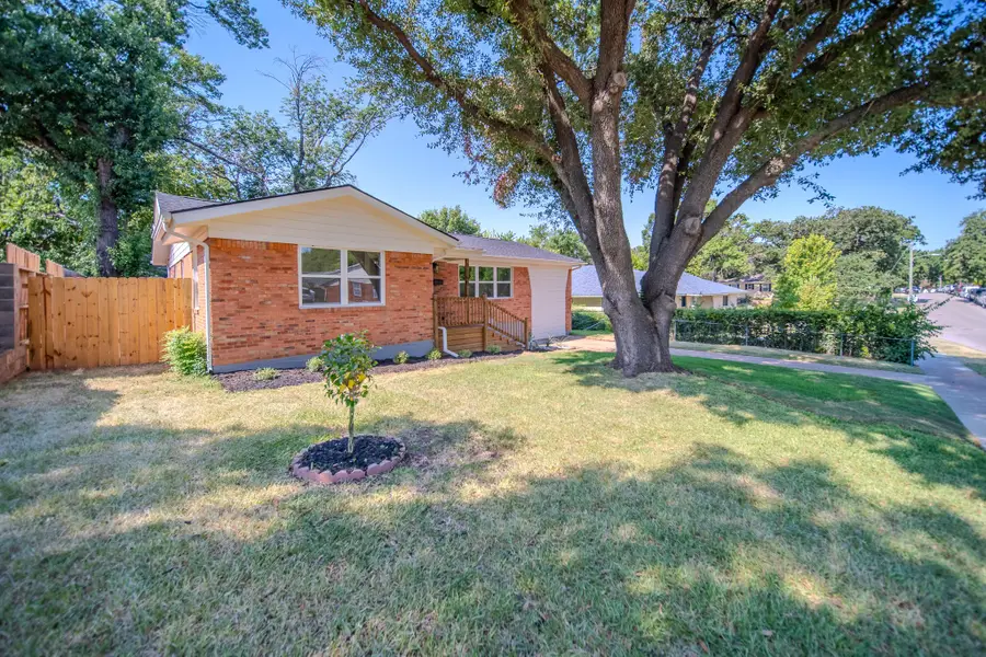 1140 Fair Oaks Drive, Irving, TX 75060 - #2