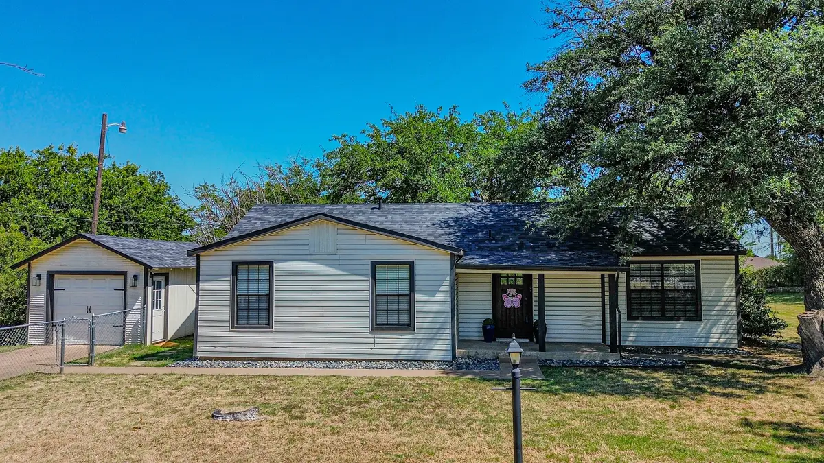 1813 Clear Lake Road, Weatherford, TX 76086 - #1