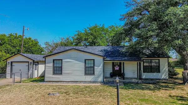 1813 Clear Lake Road, Weatherford, TX 76086