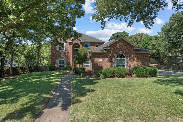 725 Big Horn Trail, Crowley, TX 76036
