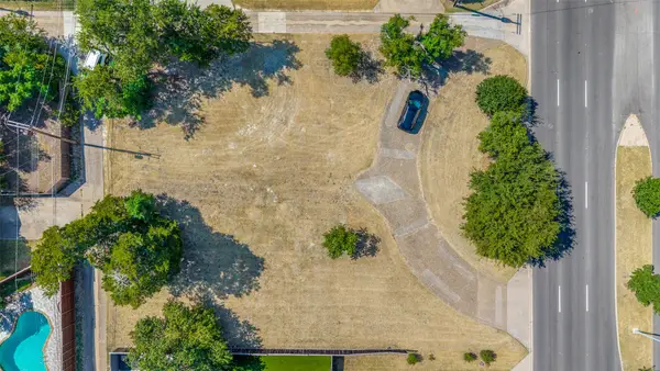11430 Midway Road, Dallas, TX 75229