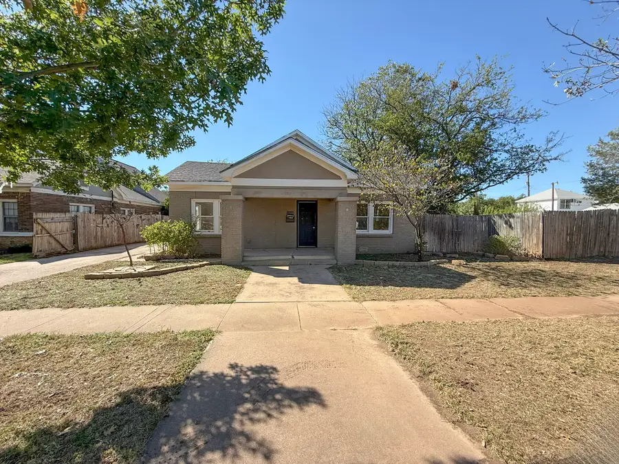 1910 Sayles Boulevard, Abilene, TX 79605 - #2