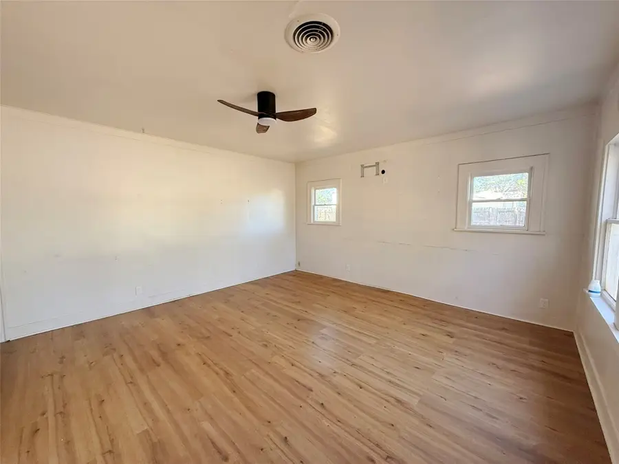1910 Sayles Boulevard, Abilene, TX 79605 - #3