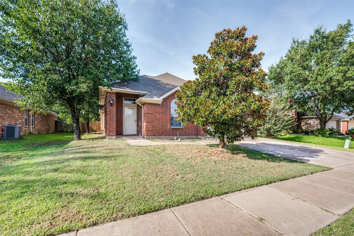 1351 Clearwater Drive, Grand Prairie, TX 75052 - #1