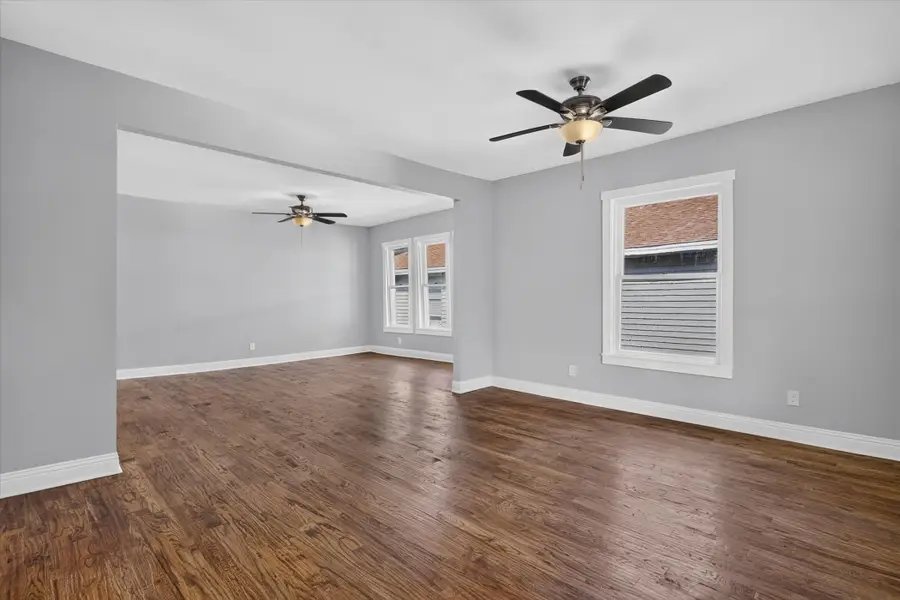 1201 W Arlington Avenue, Fort Worth, TX 76110 - #3