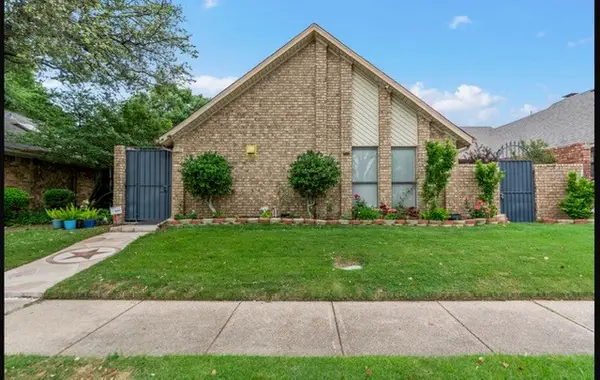 605 Woodway Lane, Richardson, TX 75081