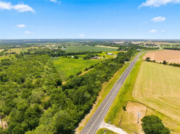 620 Park Street, Leroy, TX 76624