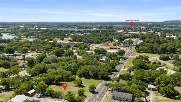 721 N Houston Street, Granbury, TX 76048