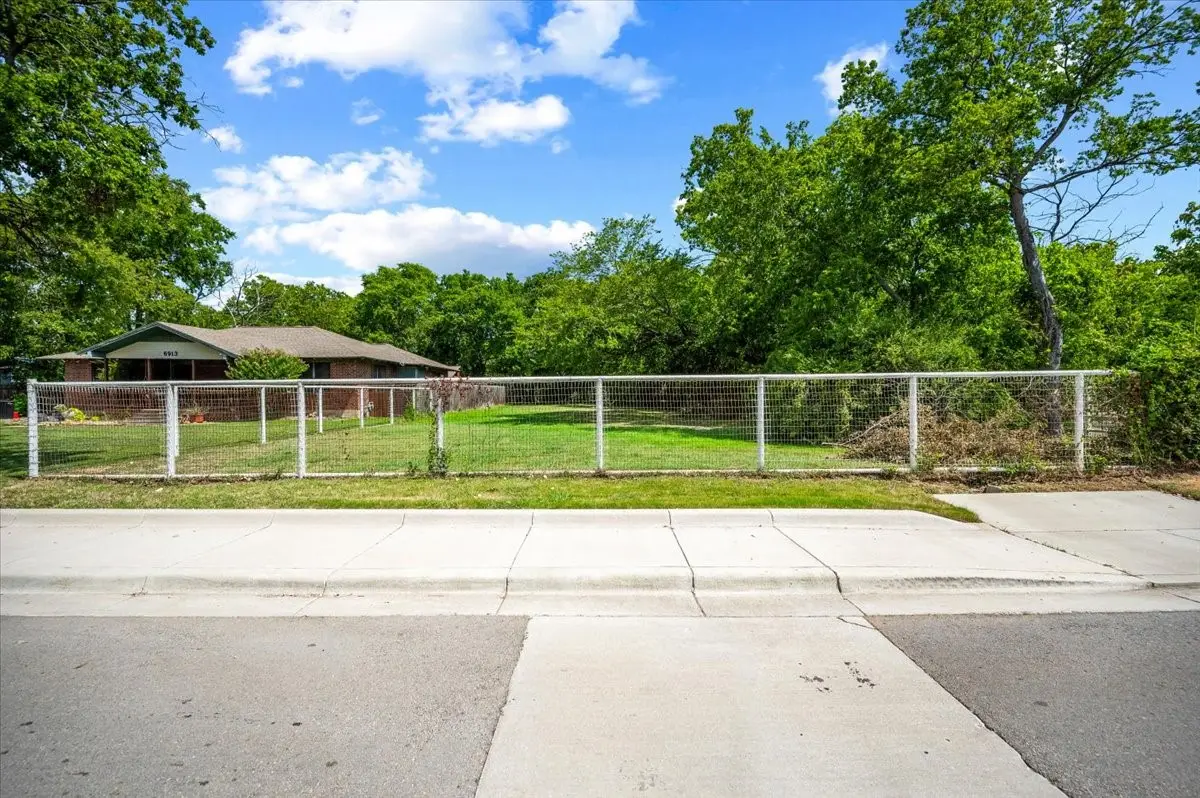 6900 Craig Street, Fort Worth, TX 76112 - #1