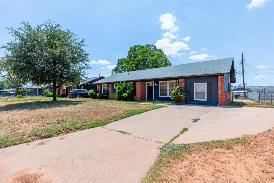 2152 Westview Drive, Abilene, TX 79603 - #2
