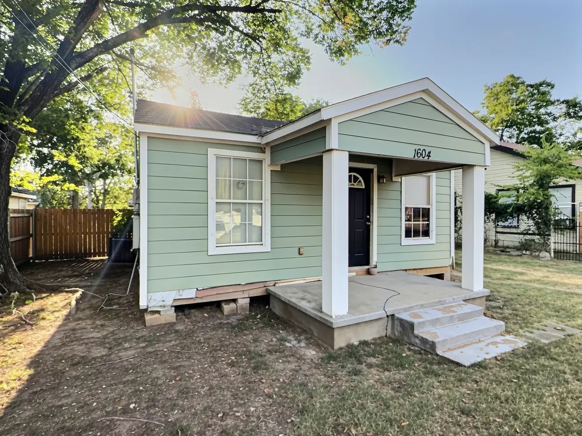 1604 S Edgewood Terrace, Fort Worth, TX 76105 - #1