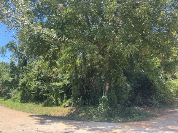 735 Devereaux, Jacksonville, TX 75766