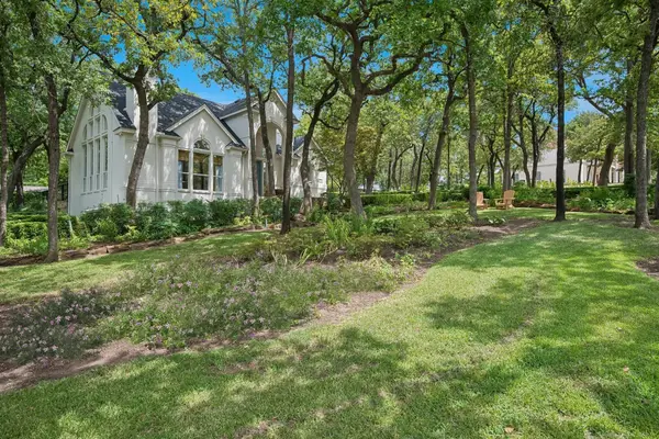 801 Helen Street, Keller, TX 76248