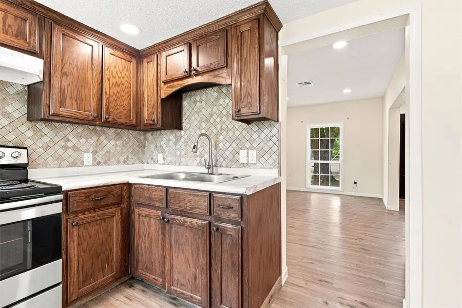 1126 W 7th Street, McGregor, TX 76657 - #2