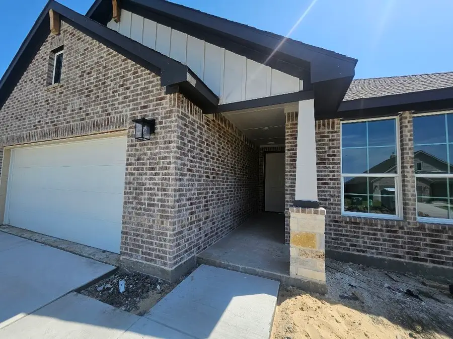 3006 Leopard Lane, Ennis, TX 75119 - #3