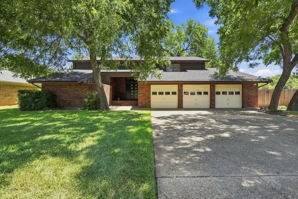 408 Arcadia Street, Hurst, TX 76053 - #1