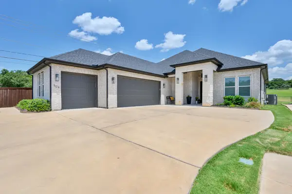 1124 Aviara Court, Granbury, TX 76048