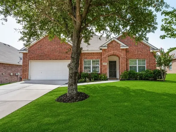 204 Linden Court, Oak Point, TX 75068