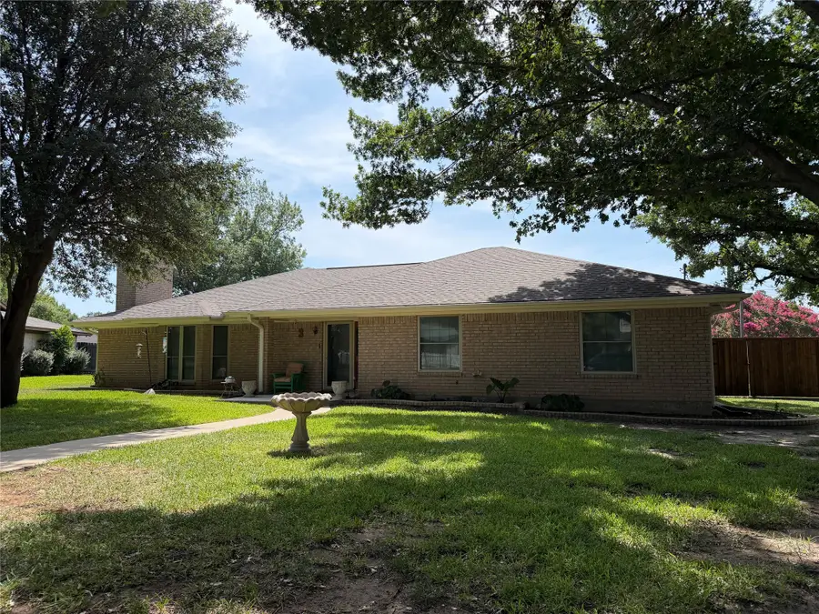 3 Brownstone Court, Brownwood, TX 76801 - #2