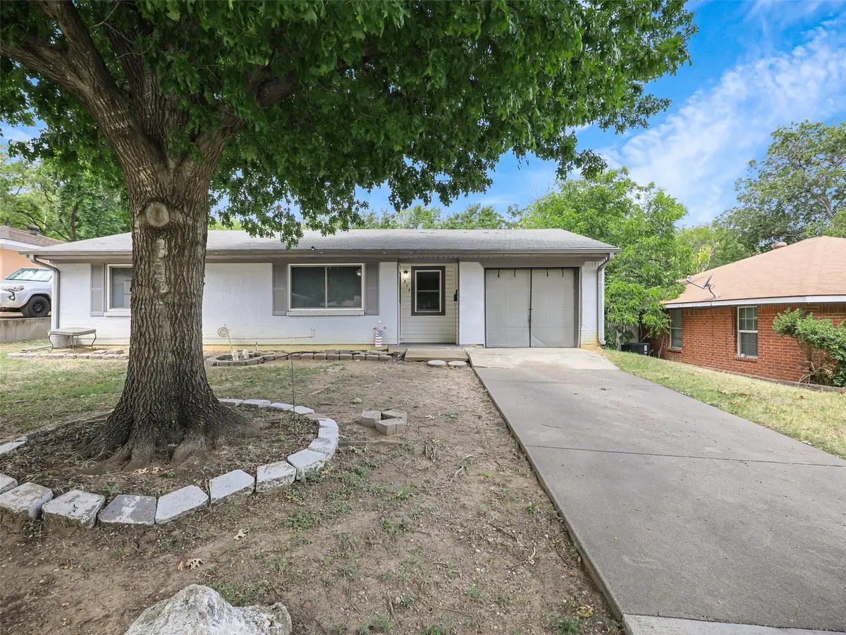 717 NW 14th Street, Grand Prairie, TX 75050 - #1