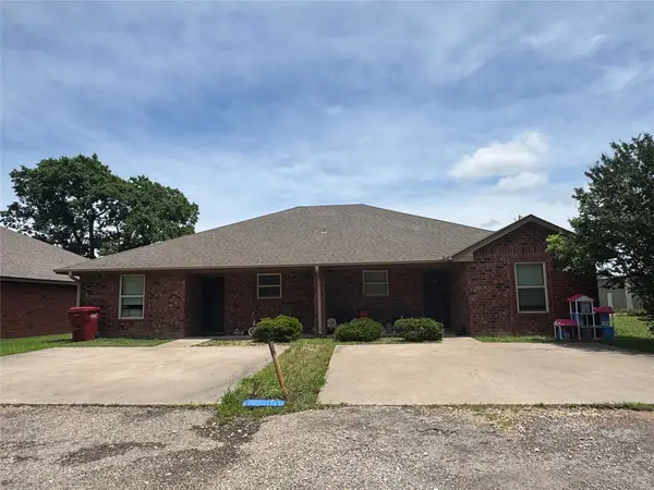 160 Bell Street, Blossom, TX 75416