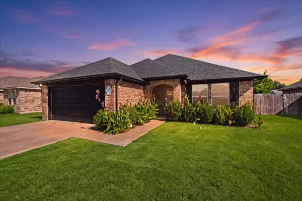 113 Halifax Circle, Palmer, TX 75152