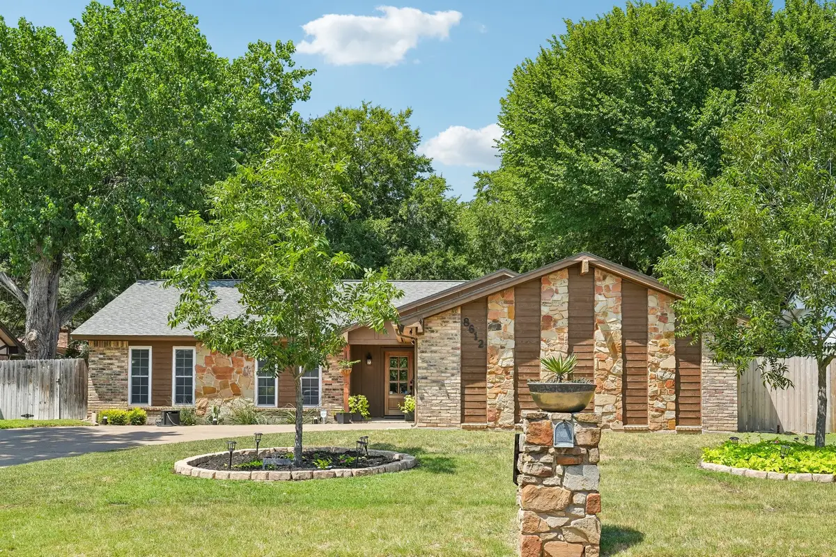 8612 Edgebrook Terrace, Benbrook, TX 76116 - #1