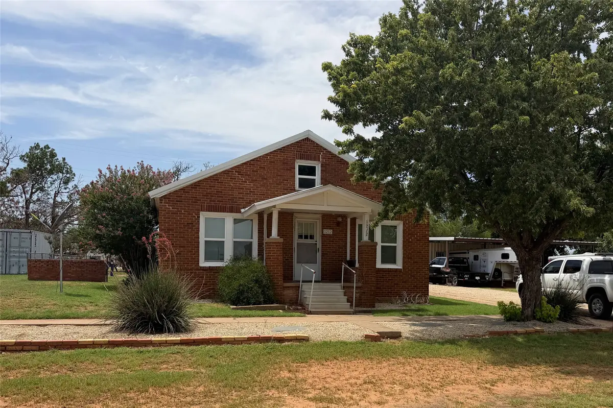 1212 8th Street, Paducah, TX 79252 - #1
