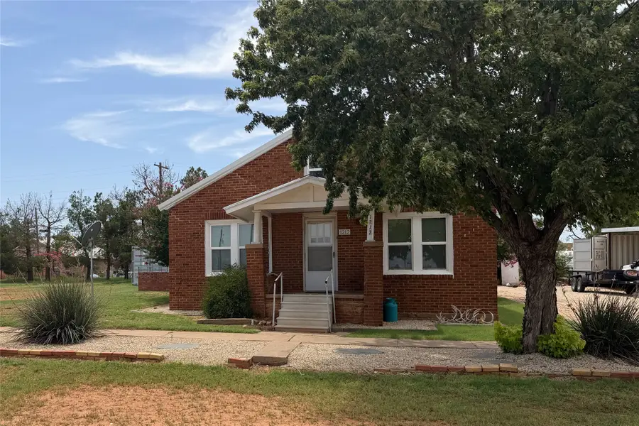 1212 8th Street, Paducah, TX 79252 - #2