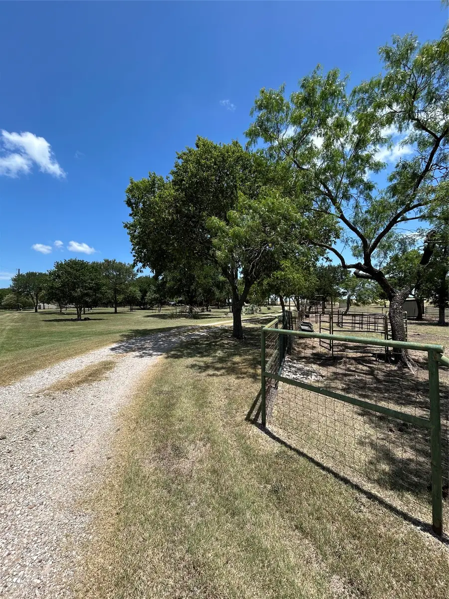 2200 Creechville Road, Ennis, TX 75119 - #2