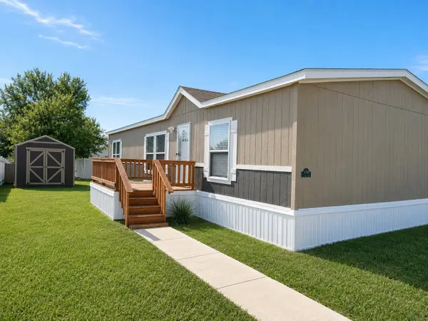 120 Shady Grove Drive, Sanger, TX 76266