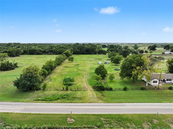 7140 S 3rd St Road, Waco, TX 76706