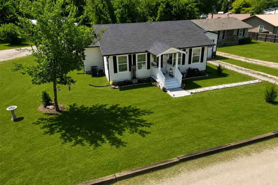 201 Spring Valley Circle, Azle, TX 76020 - #2