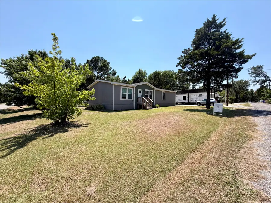 60 Holland Street, Pottsboro, TX 75076 - #2