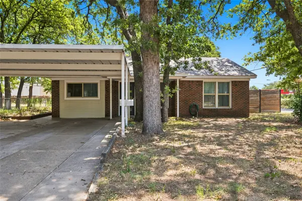 720 Thersa Drive, River Oaks, TX 76114