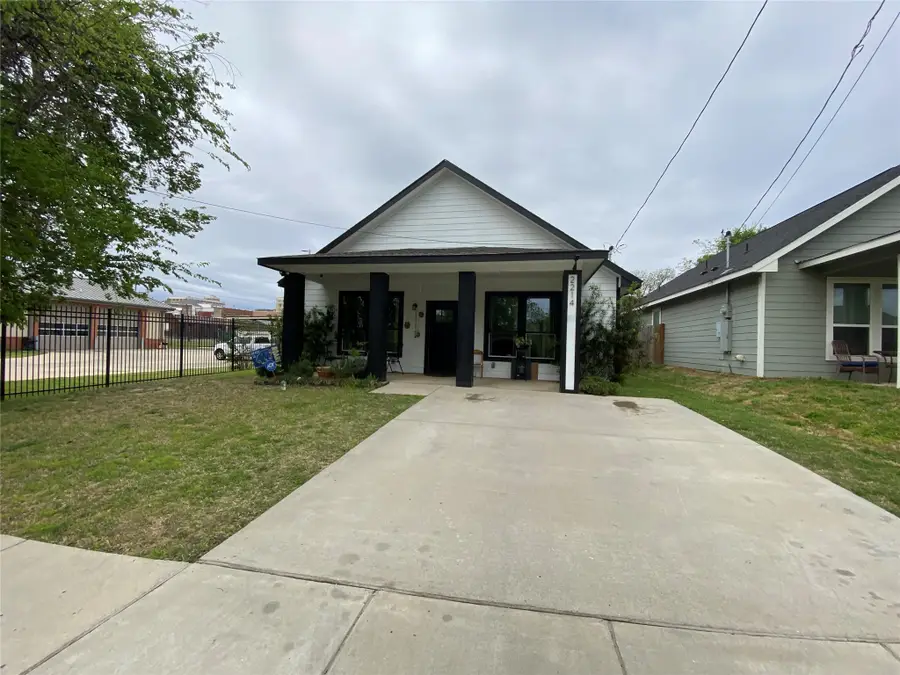 1410 E Royall Boulevard, Malakoff, TX 75148 - #2