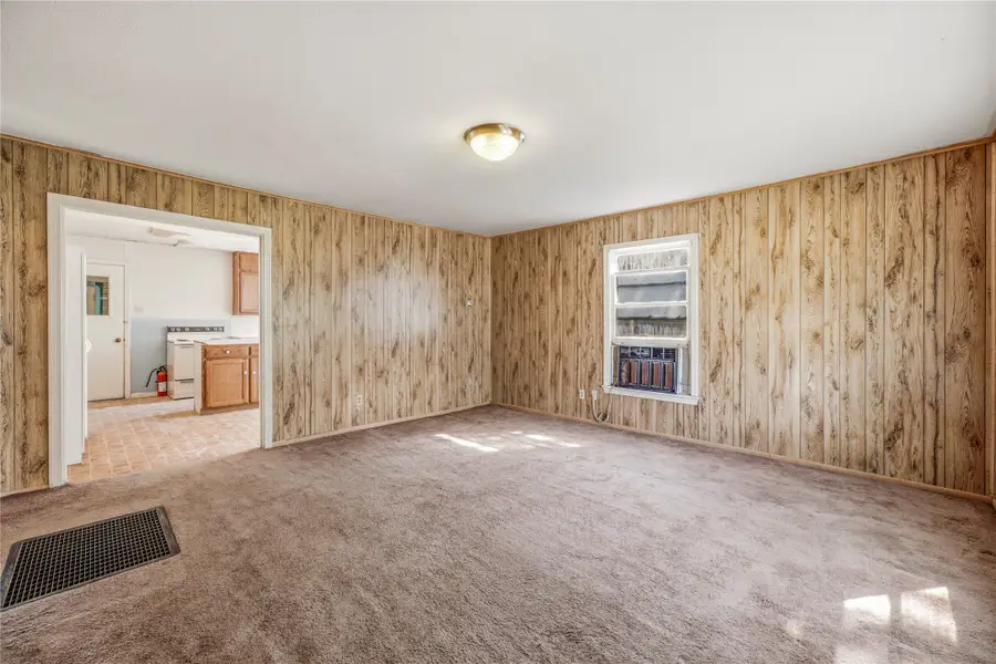 431 W Collins Street, Stephenville, TX 76401 - #3
